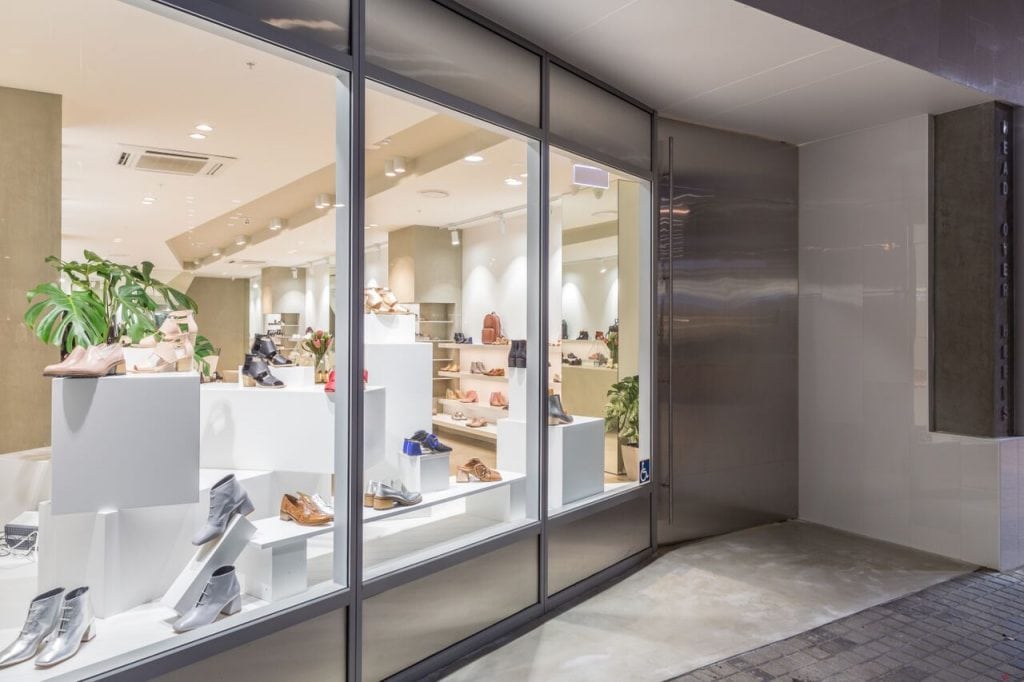 Head over heels shoe store online
